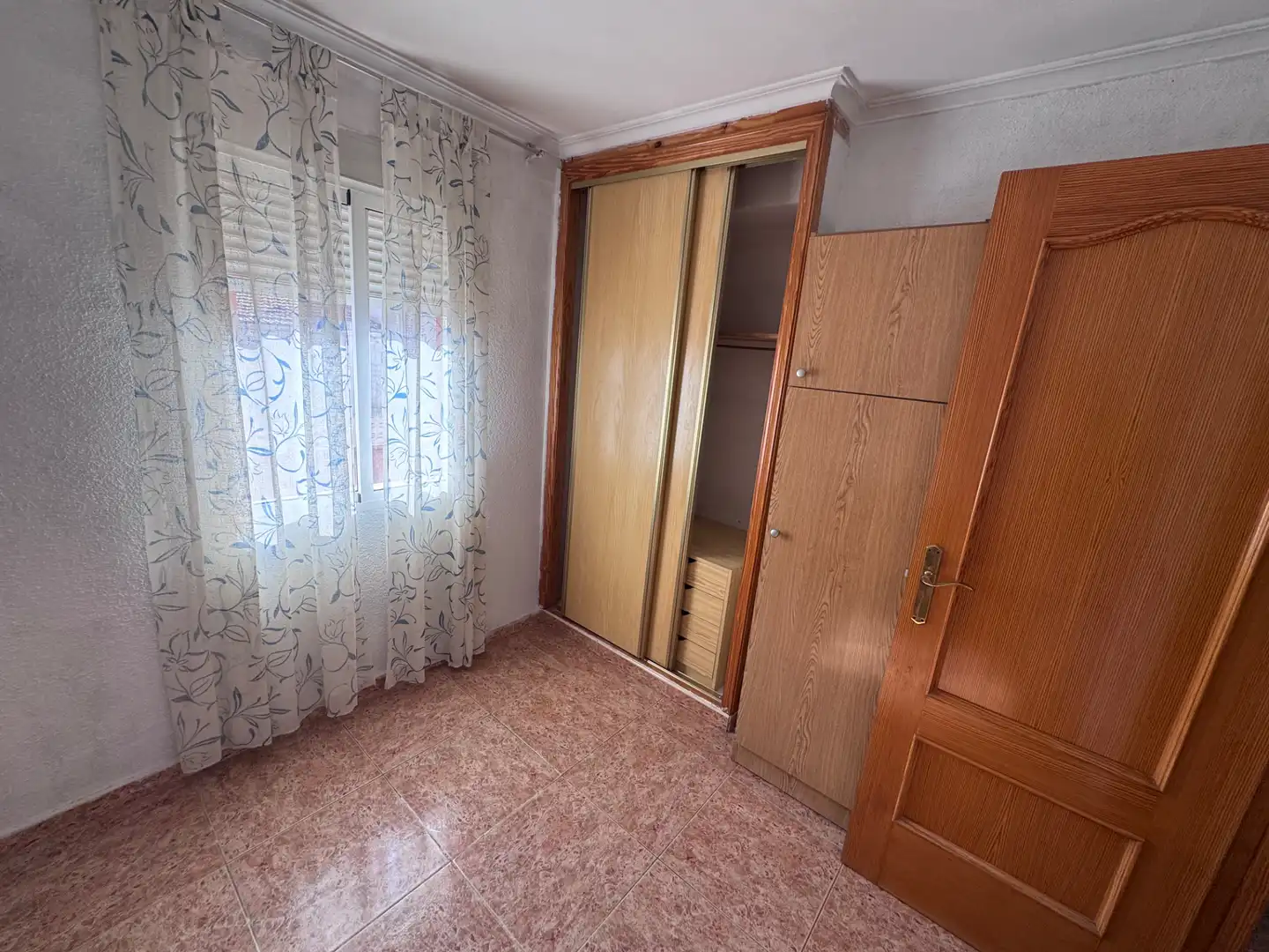 Habitación de Casa o chalet en venta en Villena con Terraza y Balcón