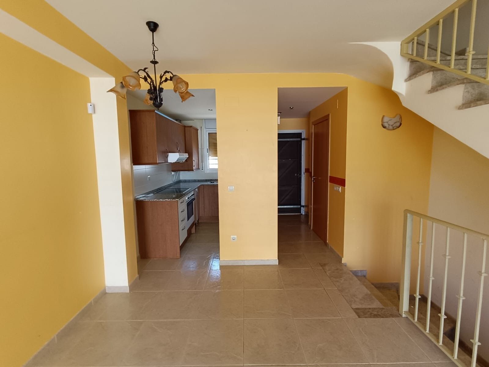 Casa adosada en venda en Mont-roig del Camp amb Piscina