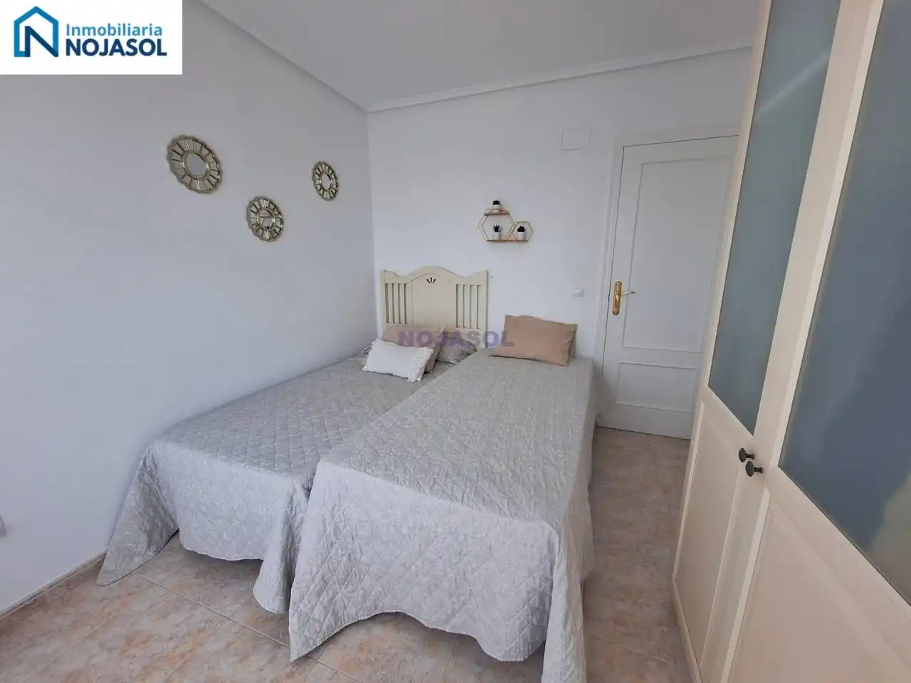 Schlafzimmer von Wohnungen zur Miete in Noja mit Heizung, Parkett und Terrasse
