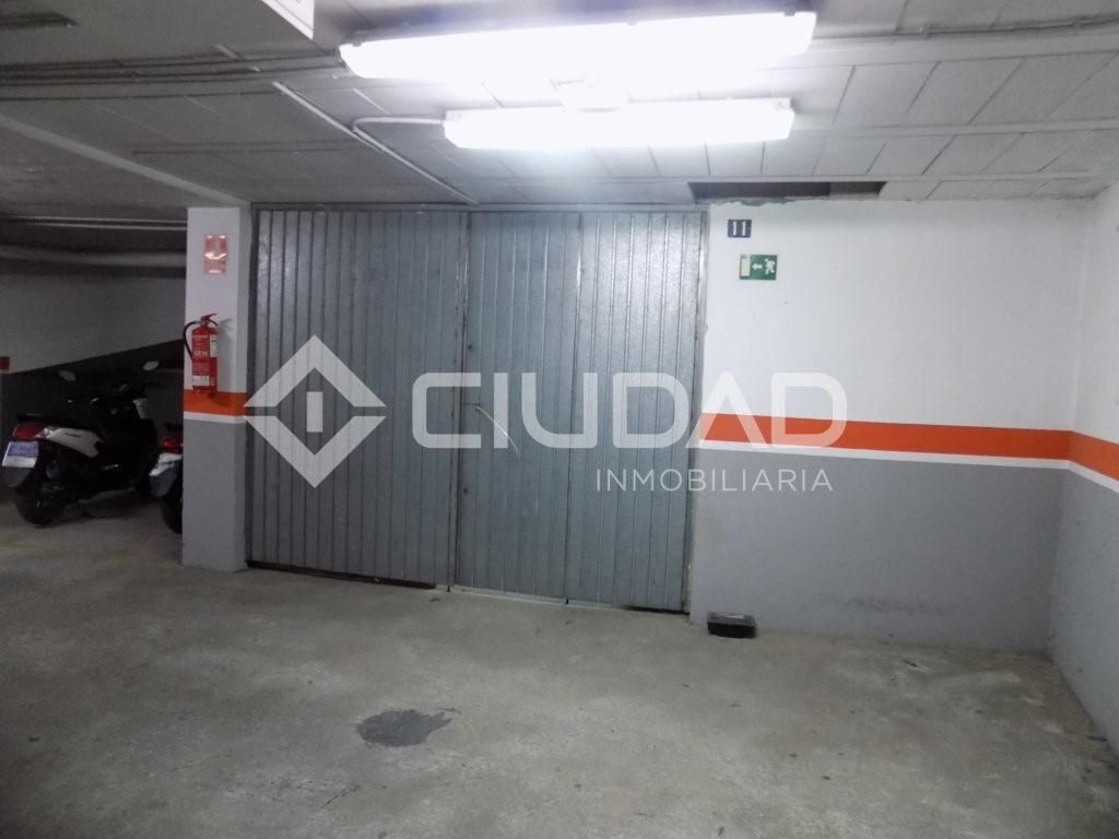 Garage for sale in Ayuntamiento - Barrio Alto