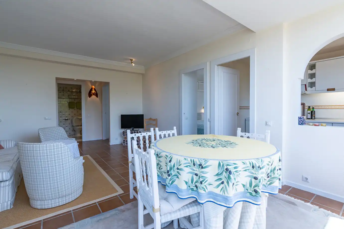 Menjador de Apartament en venda en Marbella amb Terrassa