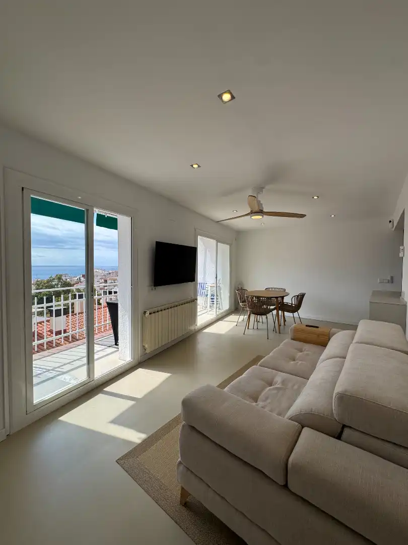 Sala d'estar de Pis en venda en Sant Pol de Mar amb Aire condicionat, Calefacció i Terrassa