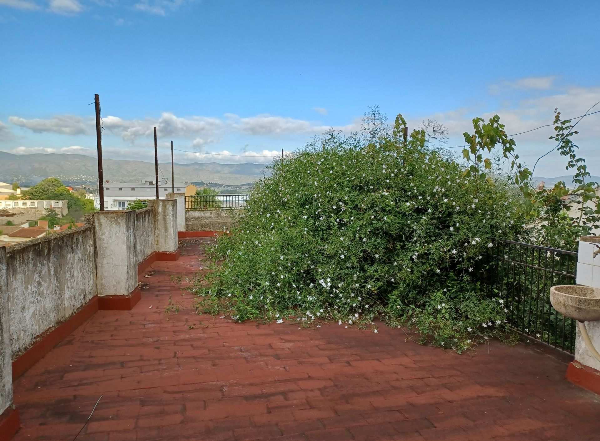Vista exterior de Finca rústica en venda en Agullent amb Traster