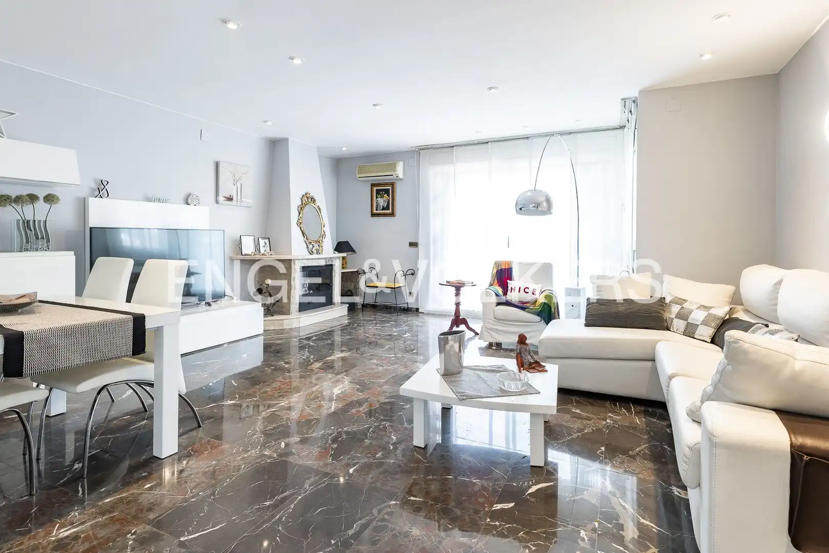 Living room of Detached homes for rent in Barberà del Vallès  with Air Conditioner, Heating and Private garden