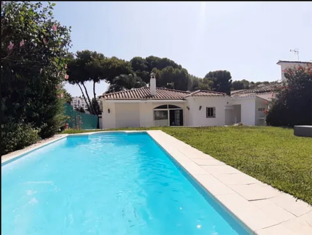 Jardí de Casa adosada en venda en Marbella amb Aire condicionat, Calefacció i Jardí privat