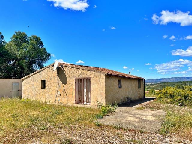 Casa-chalet en Venta en Flix