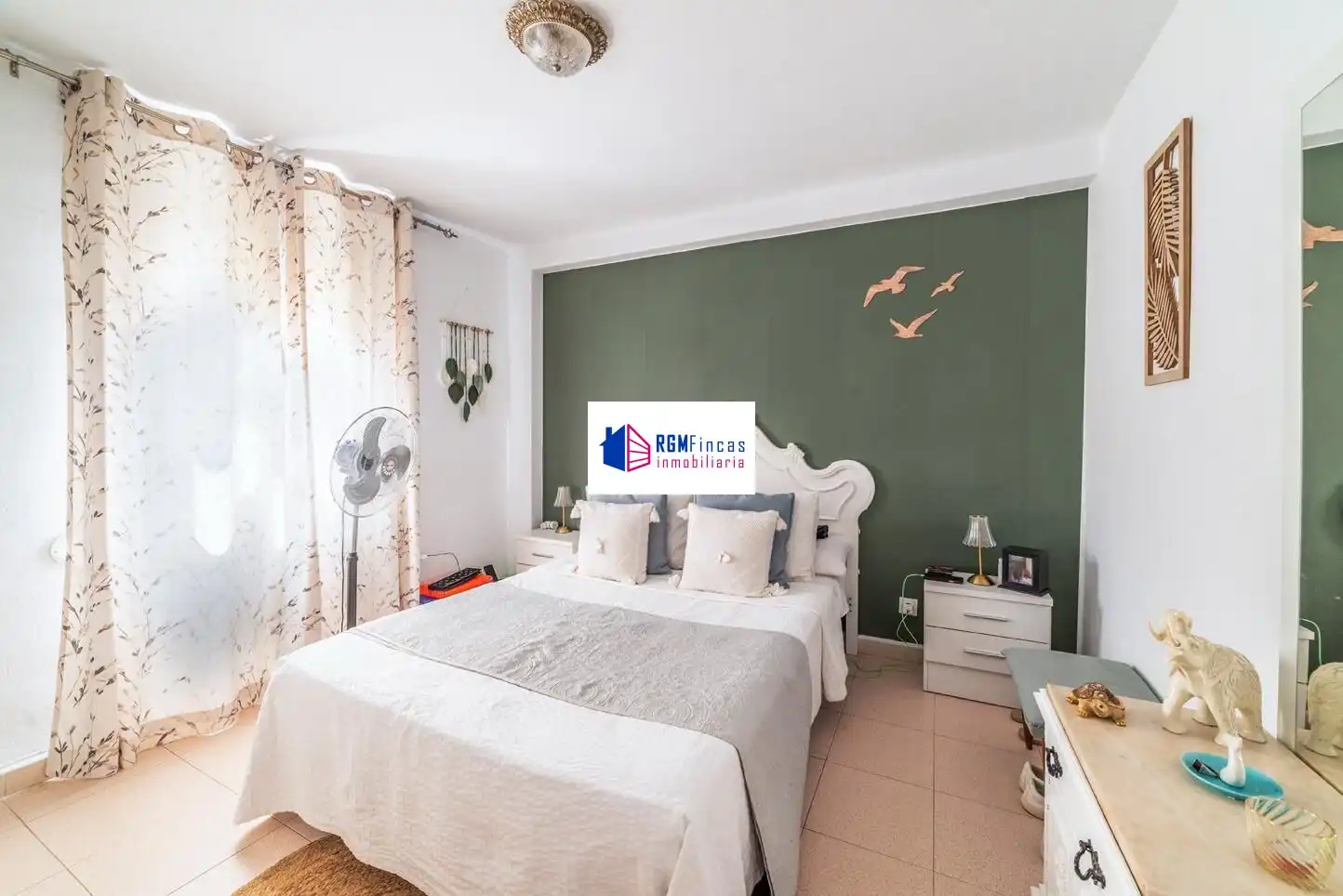 Bedroom of Flat for sale in Sevilla  with Air Conditioner and Storage room