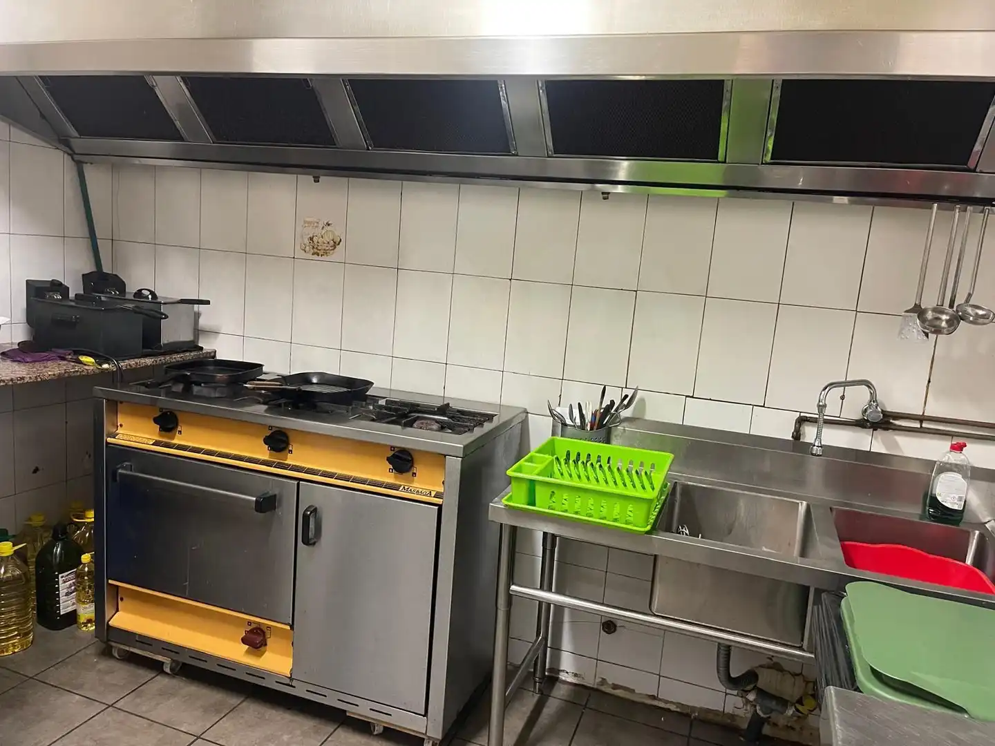 Cocina de Local en venta en El Prat de Llobregat