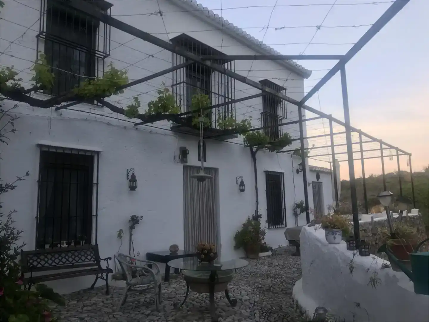 Vista exterior de Finca rústica en venda en El Valle amb Piscina