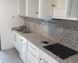Cuina de Àtic de lloguer en Elche / Elx amb Terrassa, Traster i Piscina comunitària