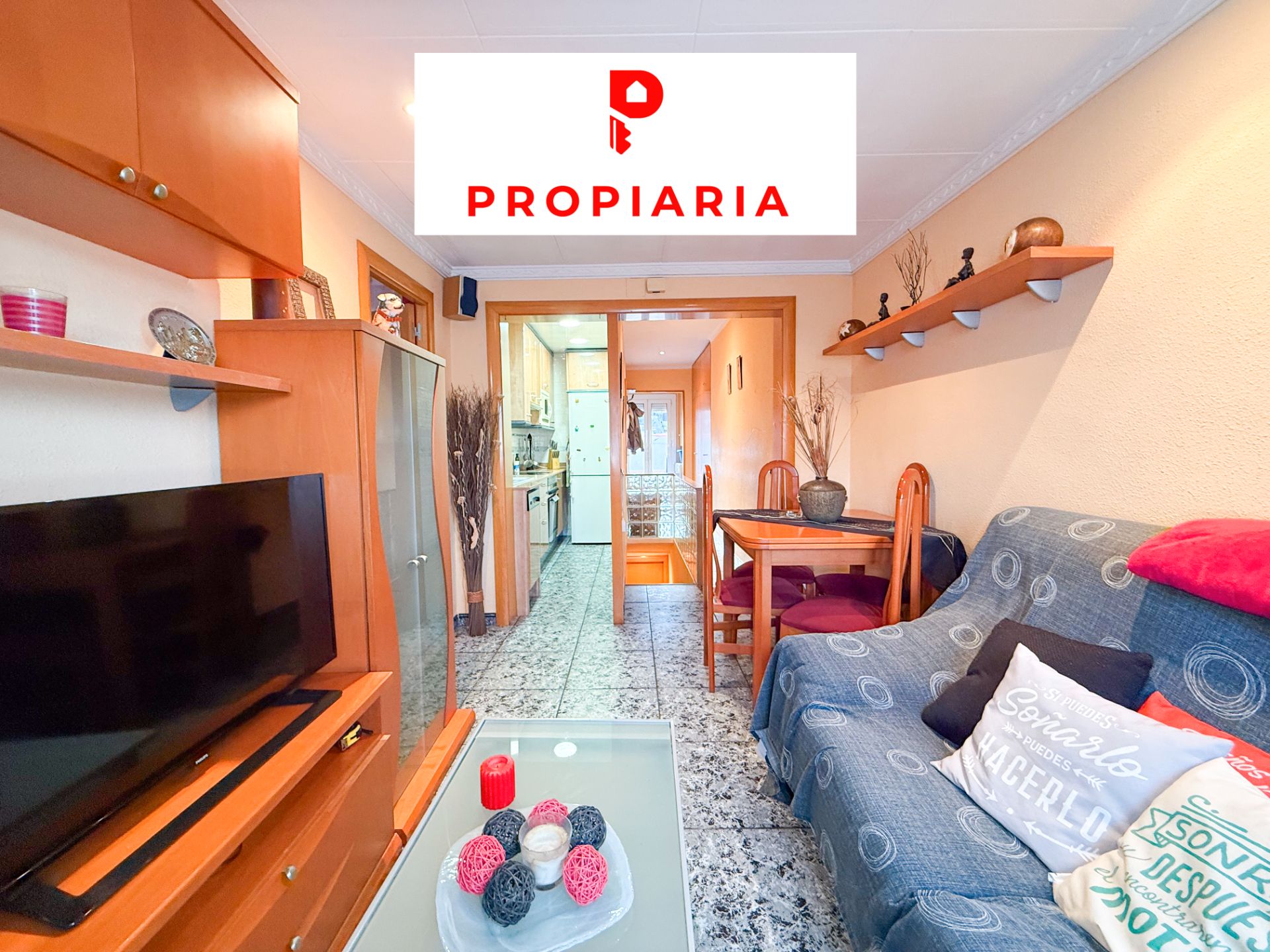 Vista exterior de Piso en venta en Sant Vicenç Dels Horts con Aire acondicionado, Calefacción y Jardín privado