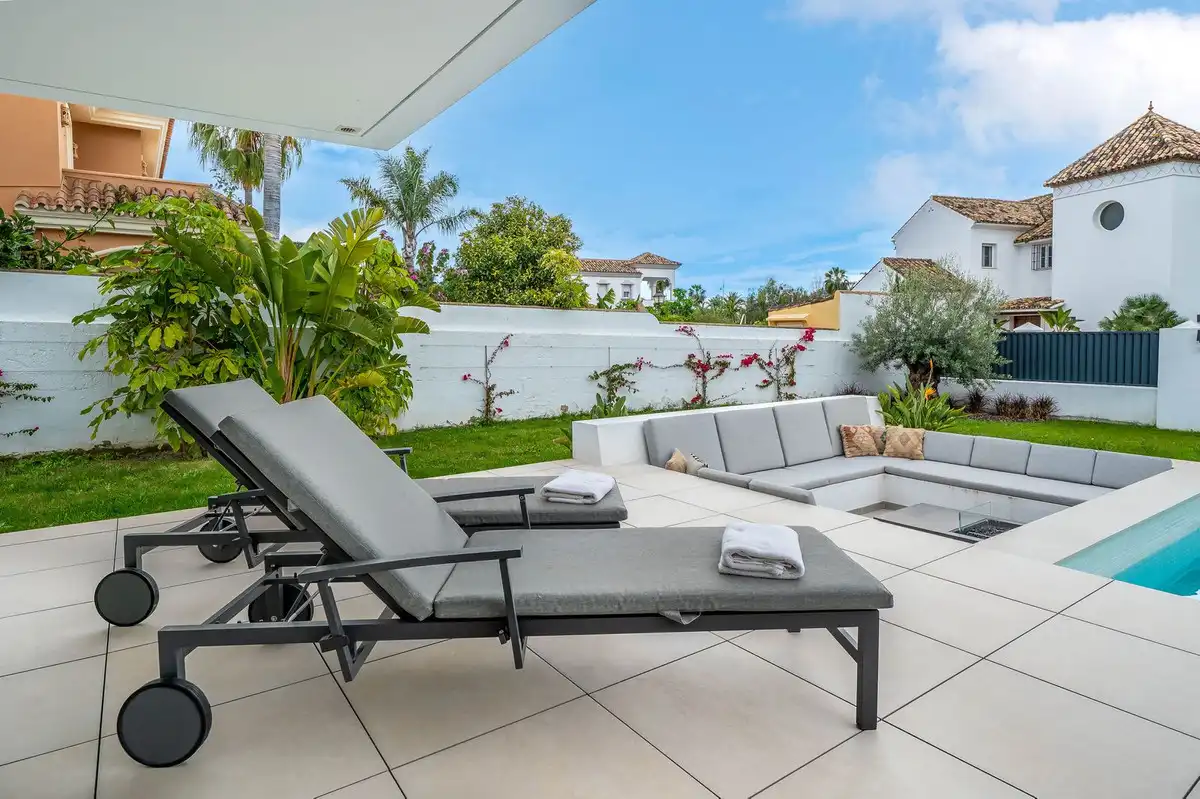 Chalet con jardín en venta en Avenida Pablo Ruiz Picasso 11, imagen 37