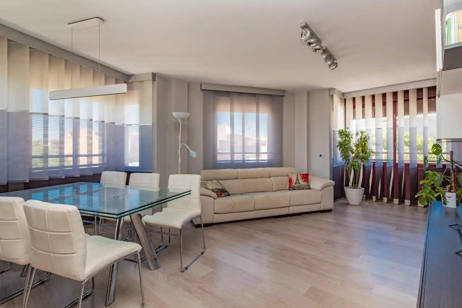 Wohnzimmer von Wohnung zum Verkauf in Vilafamés mit Klimaanlage, Heizung und Abstellraum