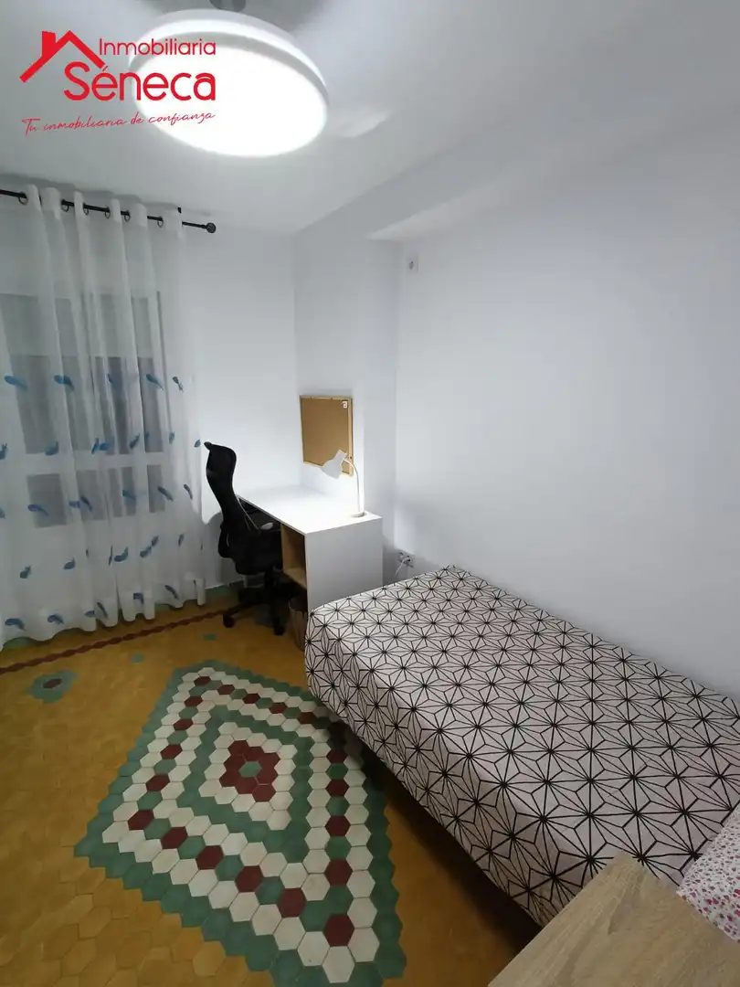 Bedroom of Flat for sale in Córdoba  with Air Conditioner, Heating and Furnished