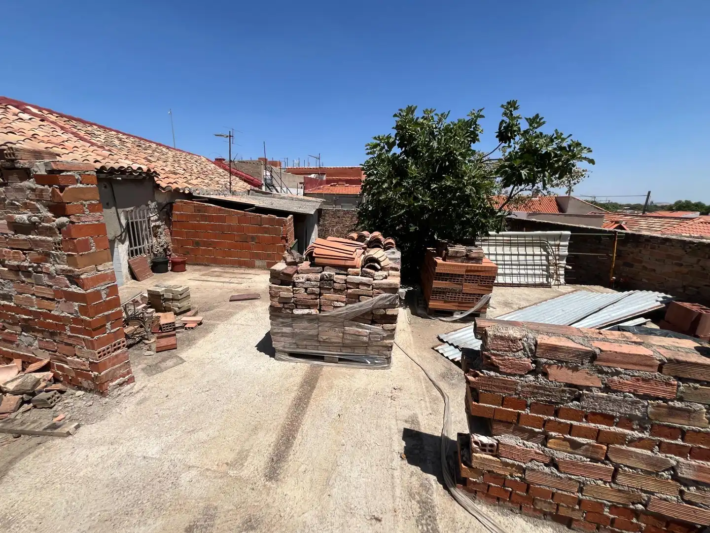 Vista exterior de Residencial en venta en Puertollano