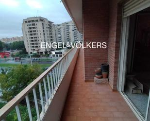 Terrassa de Apartament en venda en  Sevilla Capital amb Piscina i Balcó