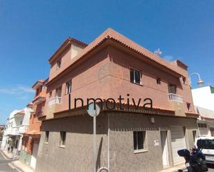 Vista exterior de Edifici en venda en Arico