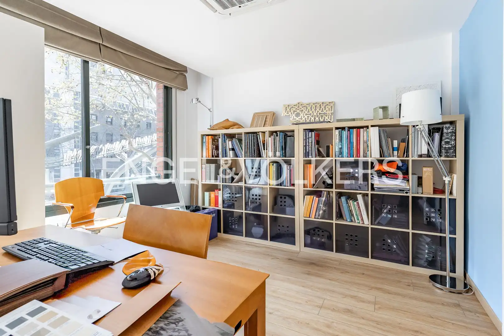 Piso en venta en Barcelona con Calefacción y Parquet