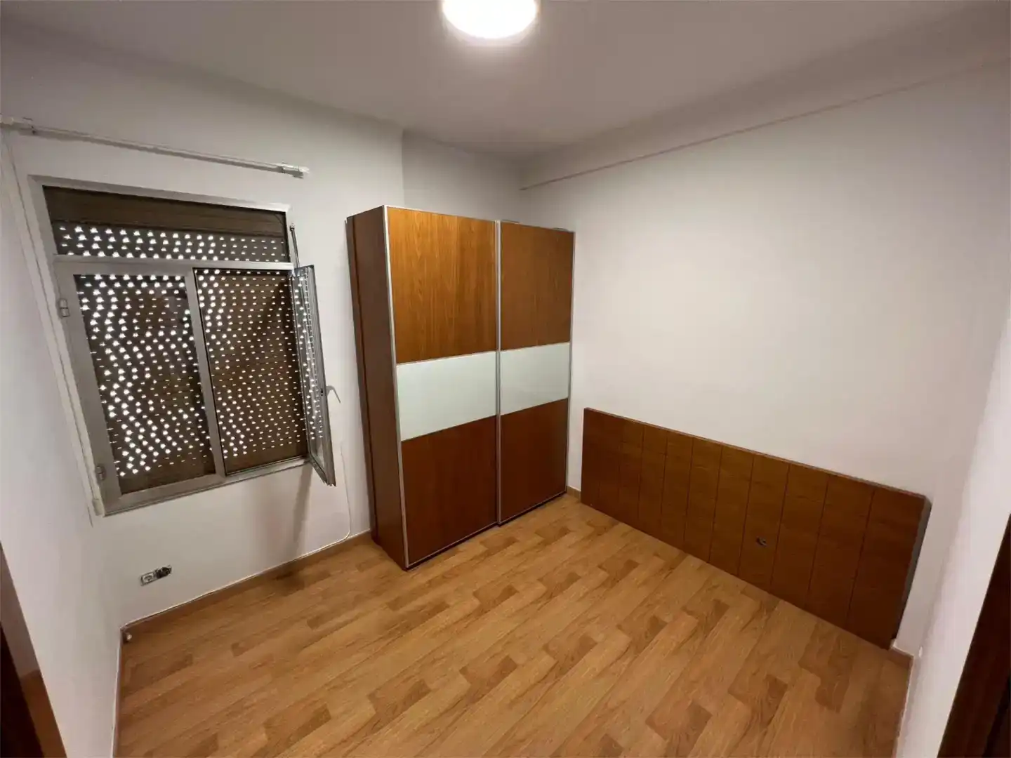 Bedroom of Flat for sale in Bilbao   with Balcony