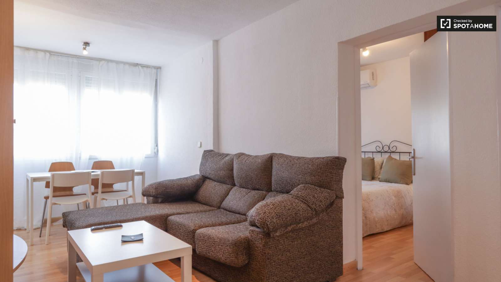Apartment to share in Campamento