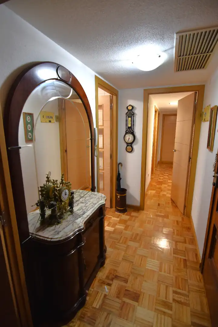 Piso en venta en A Coruña Capital  con Calefacción, Parquet y Trastero