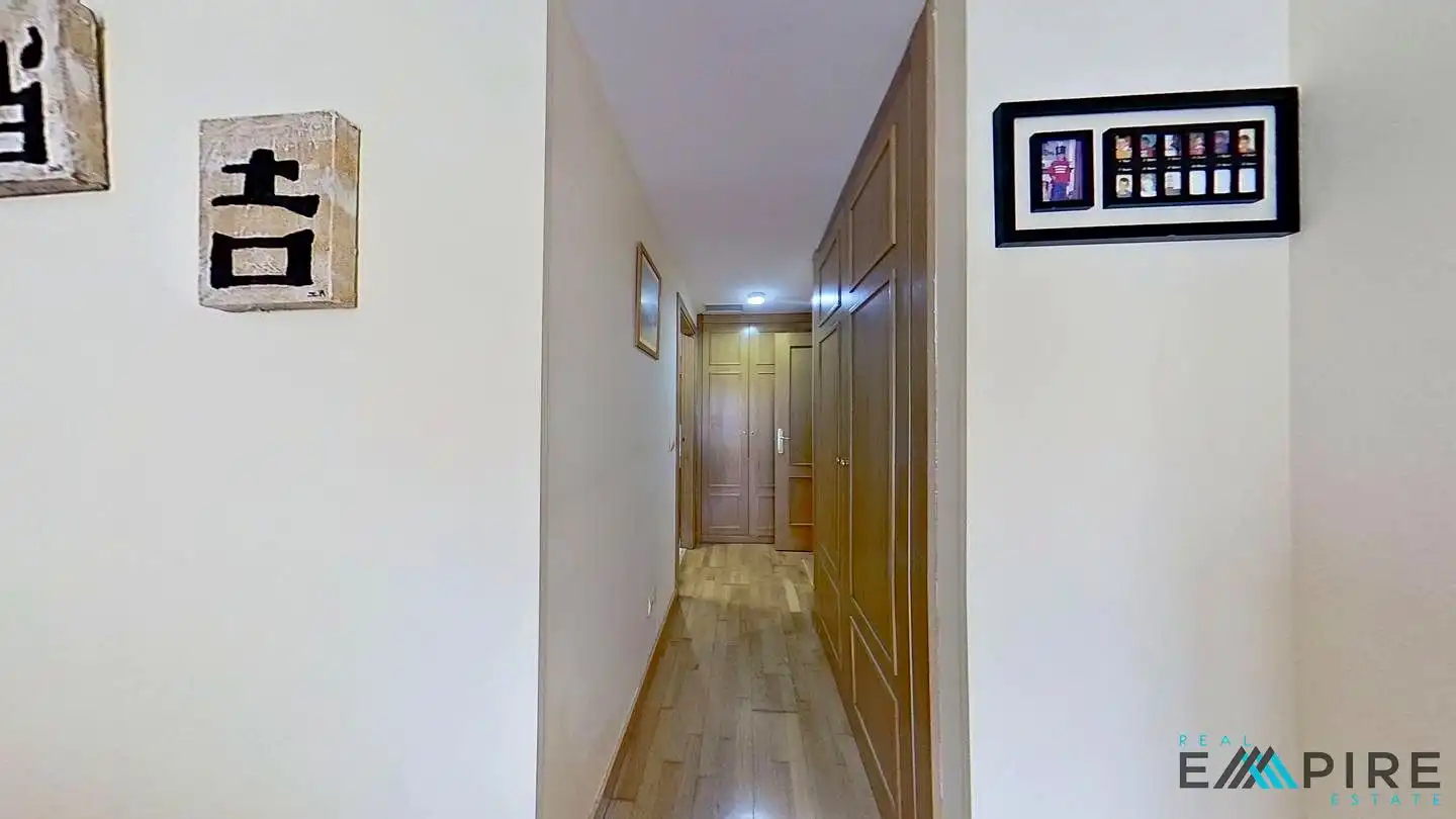 Casa adosada en venda en Parla amb Aire condicionat, Calefacció i Jardí privat