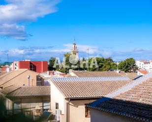 Vista exterior de Apartament de lloguer en Moncada amb Aire condicionat, Calefacció i Balcó