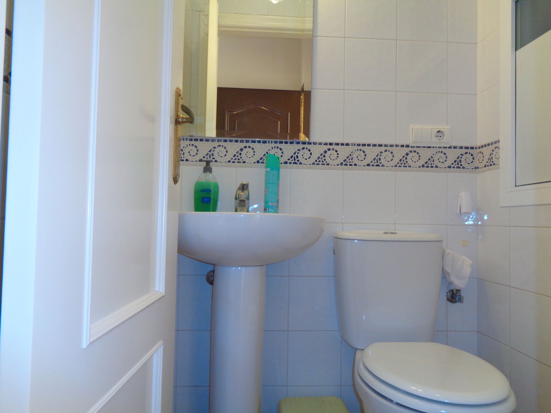 Bany de Apartament en venda en Islantilla amb Aire condicionat, Calefacció i Jardí privat