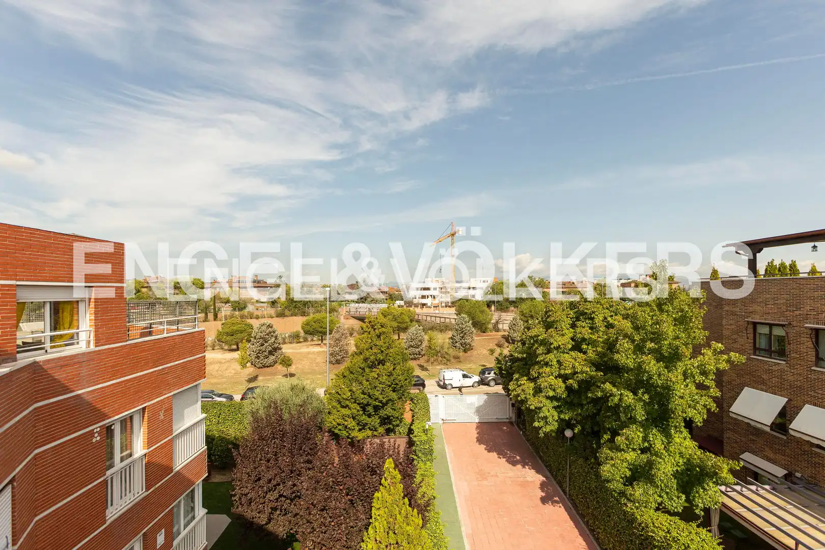 Vista exterior de Pis de lloguer en Madrid amb Calefacció, Parquet i Traster