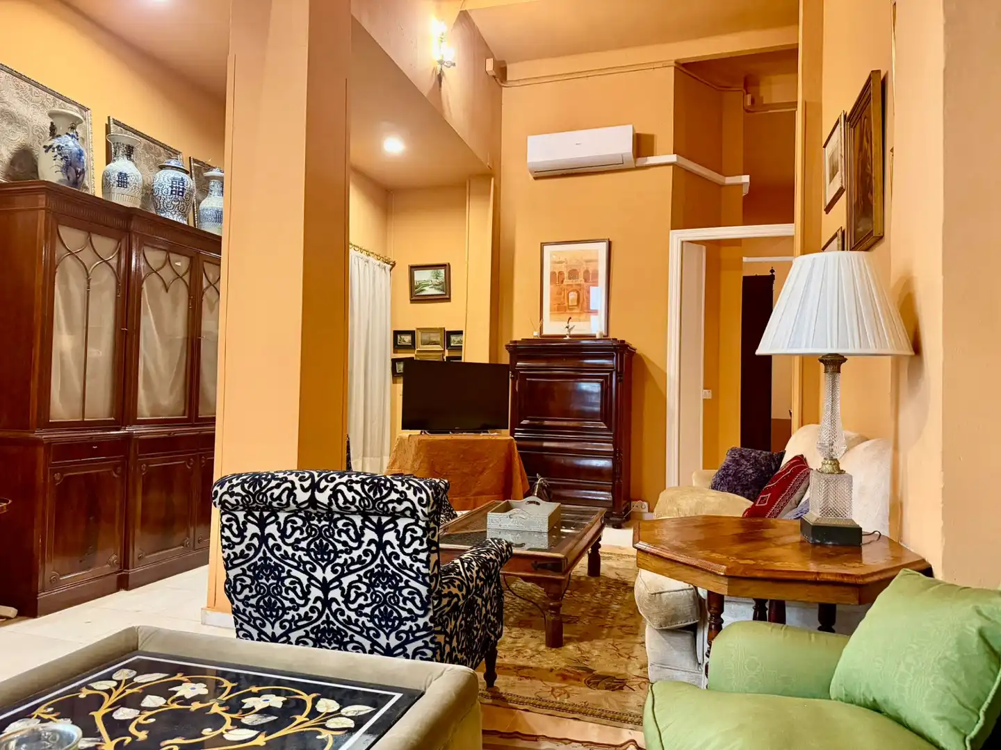 Sala de estar de Piso en venta en Sevilla con Aire acondicionado, Calefacción y Amueblado