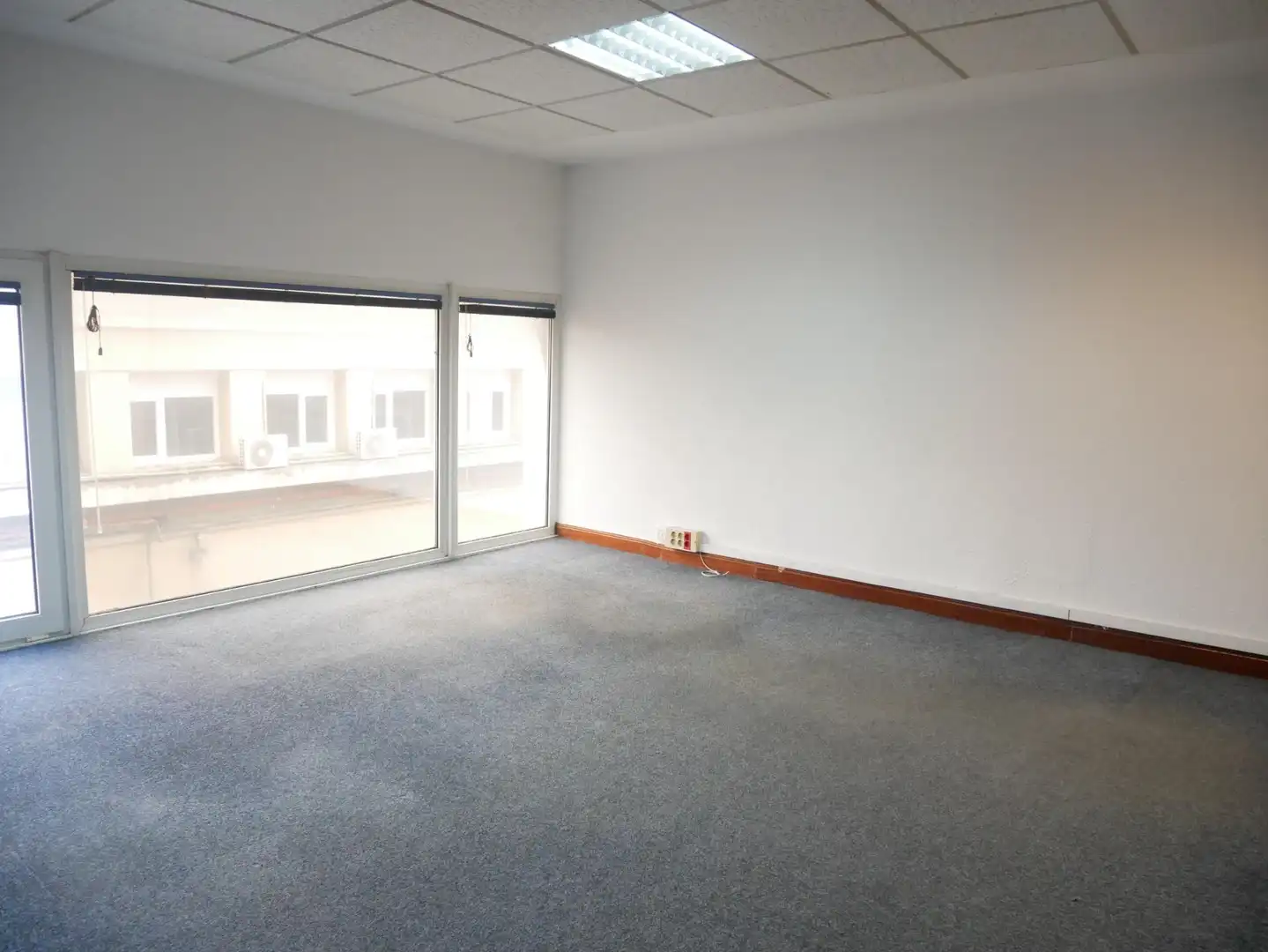 Büro zur Miete in Basauri  mit Klimaanlage und Heizung