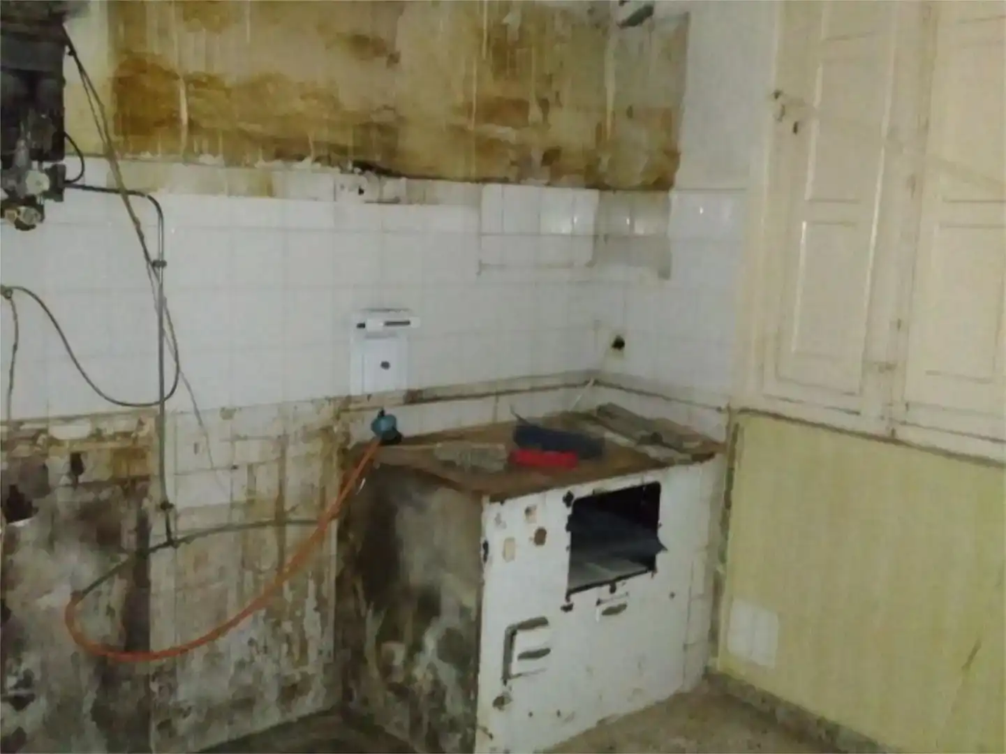 Cuina de Planta baixa en venda en San Andrés del Rabanedo