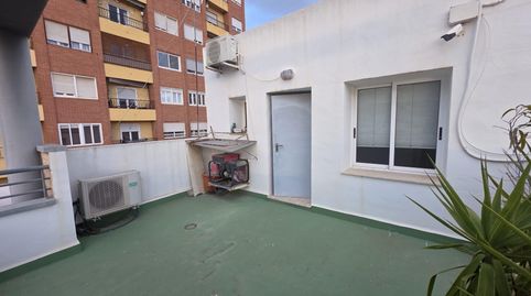 Foto 3 de Casa adosada en venda a Plaza de Toros - Avenida Chapí - Trinquete, Elda