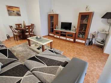 House with balcony for sale in Calle Comunidad de Castilla la Mancha 21