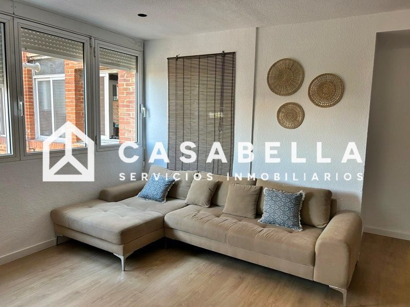 Exterior view of Flat to rent in  Valencia Capital  with Air Conditioner and Furnished