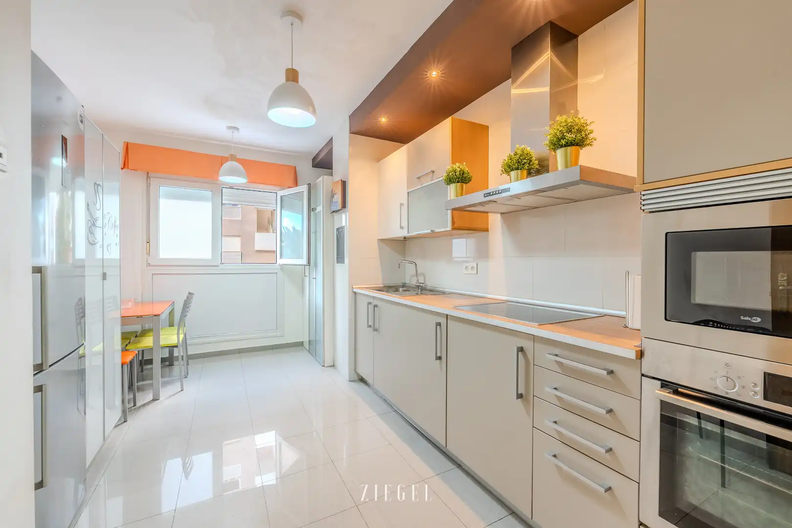 Kitchen of Flat for rent in Las Palmas de Gran Canaria  with Private garden, Storage room and Swimming Pool