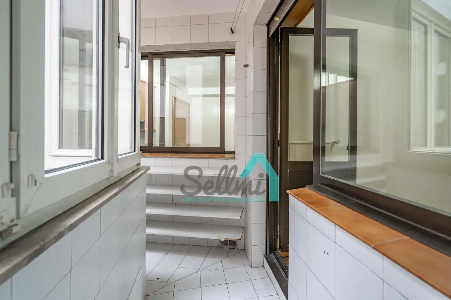 Piso en venta en Oviedo  con Calefacción, Parquet y Terraza