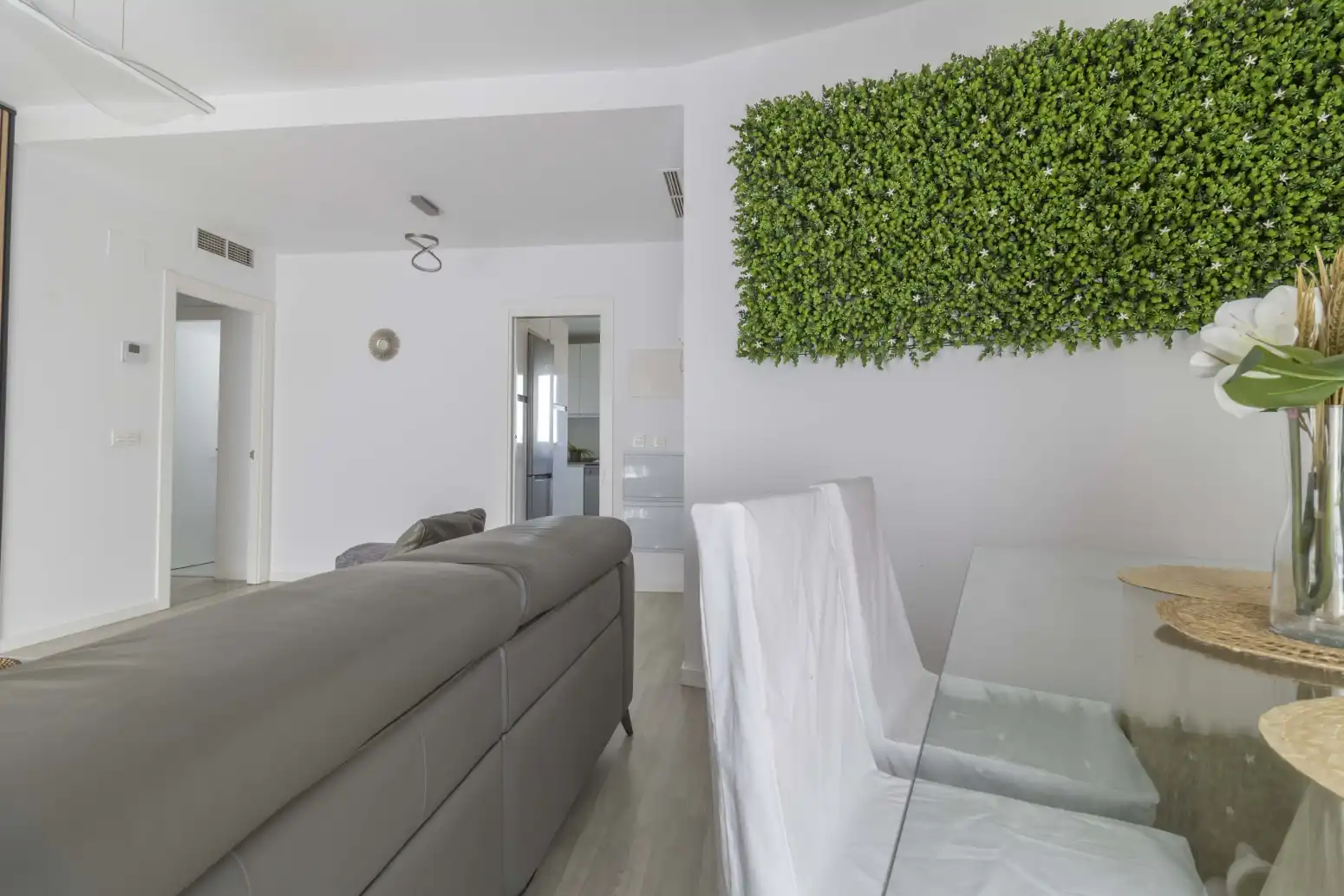 Sala de estar de Piso en venta en Sevilla con Aire acondicionado, Calefacción y Jardín privado