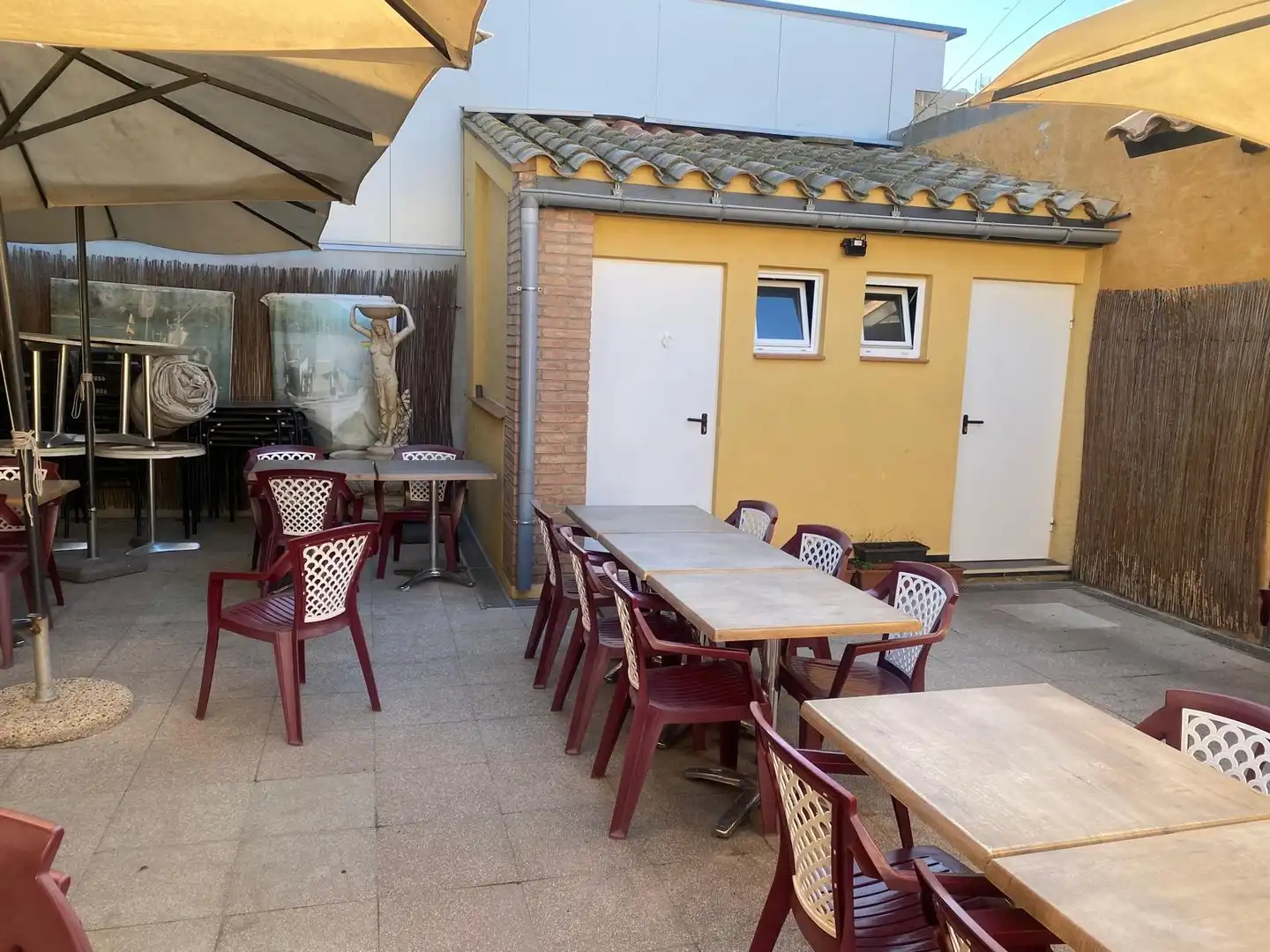 Locale commerciale in cessione a Sant Pere Pescador, imagen 22