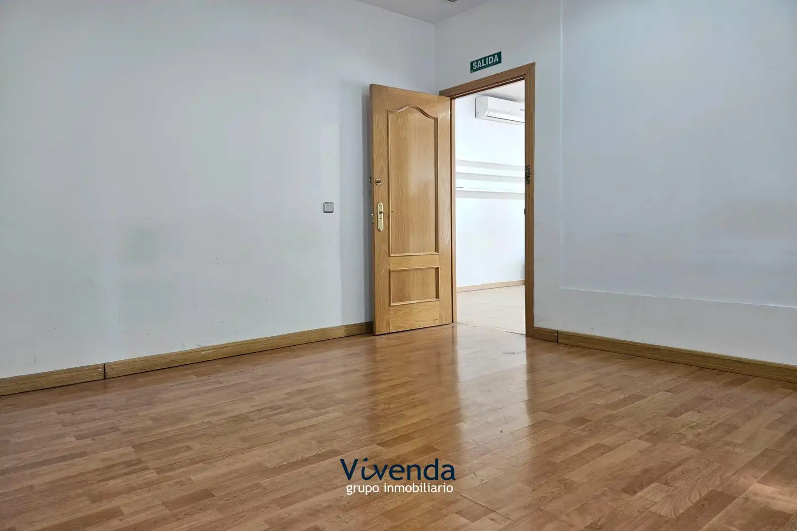 Commercial properties for rent in Humanes de Madrid  with Air Conditioner