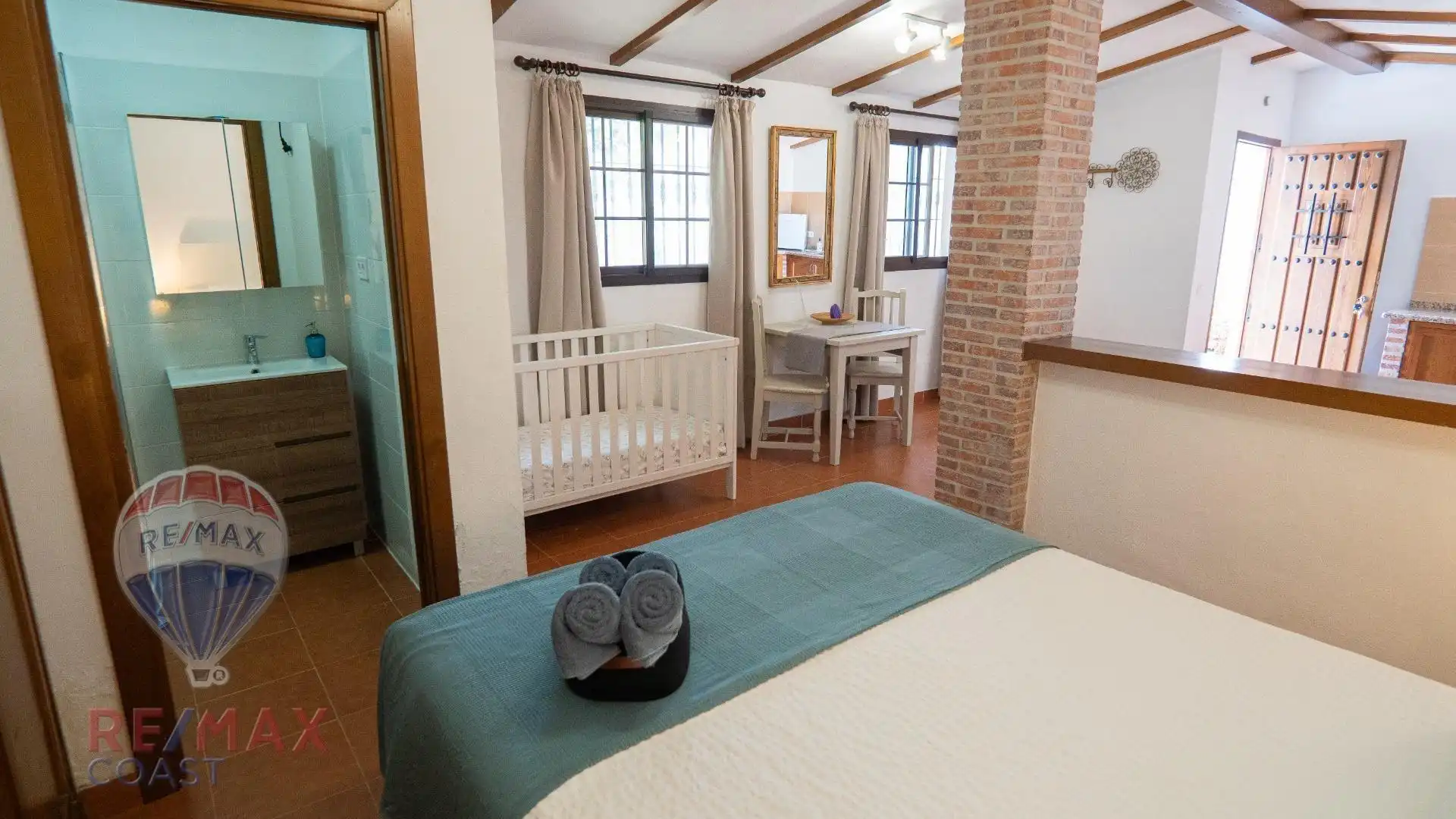 Dormitori de Casa o xalet en venda en Alhaurín de la Torre amb Aire condicionat, Jardí privat i Terrassa