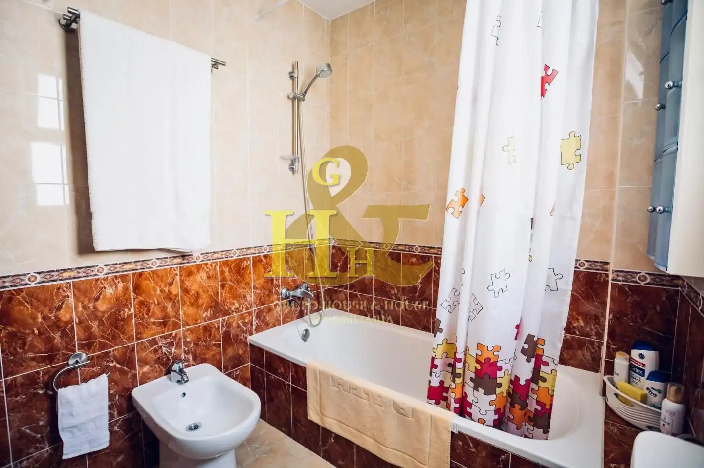 Baño de Piso en venta en Sanlúcar de Barrameda con Aire acondicionado, Terraza y Trastero