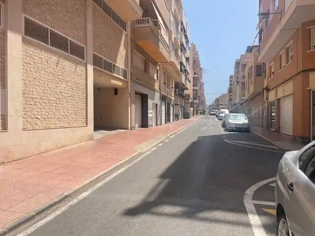 Vista exterior de Garaje de alquiler en Santa Pola