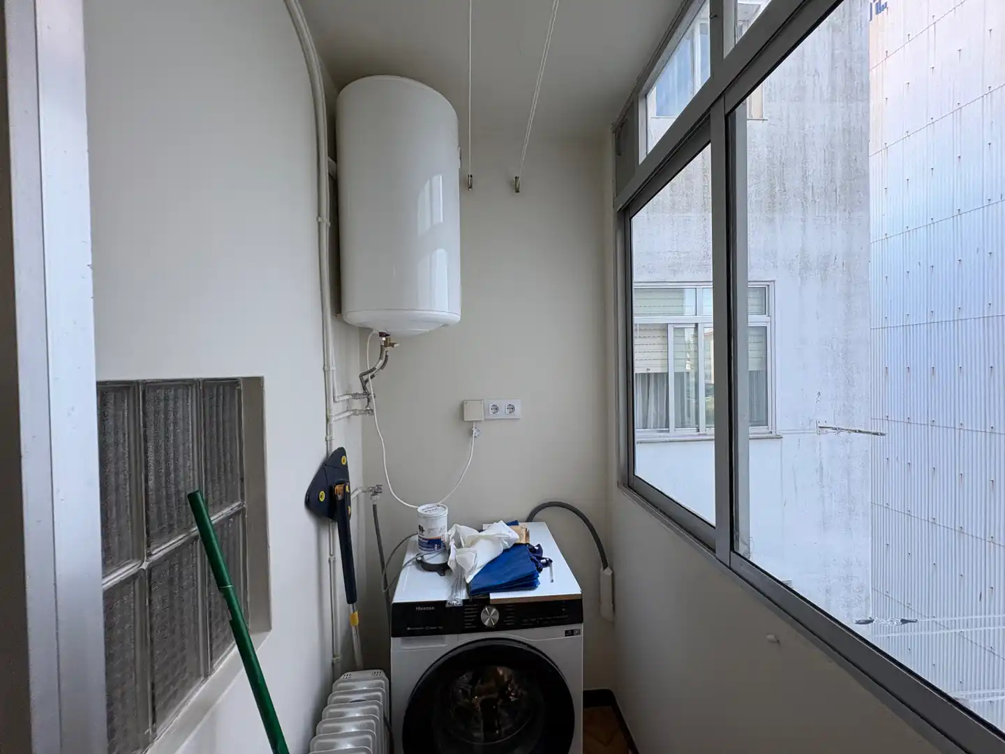 Terrasse von Wohnung zur Miete in Ferrol mit Abstellraum, Möbliert und Ofen