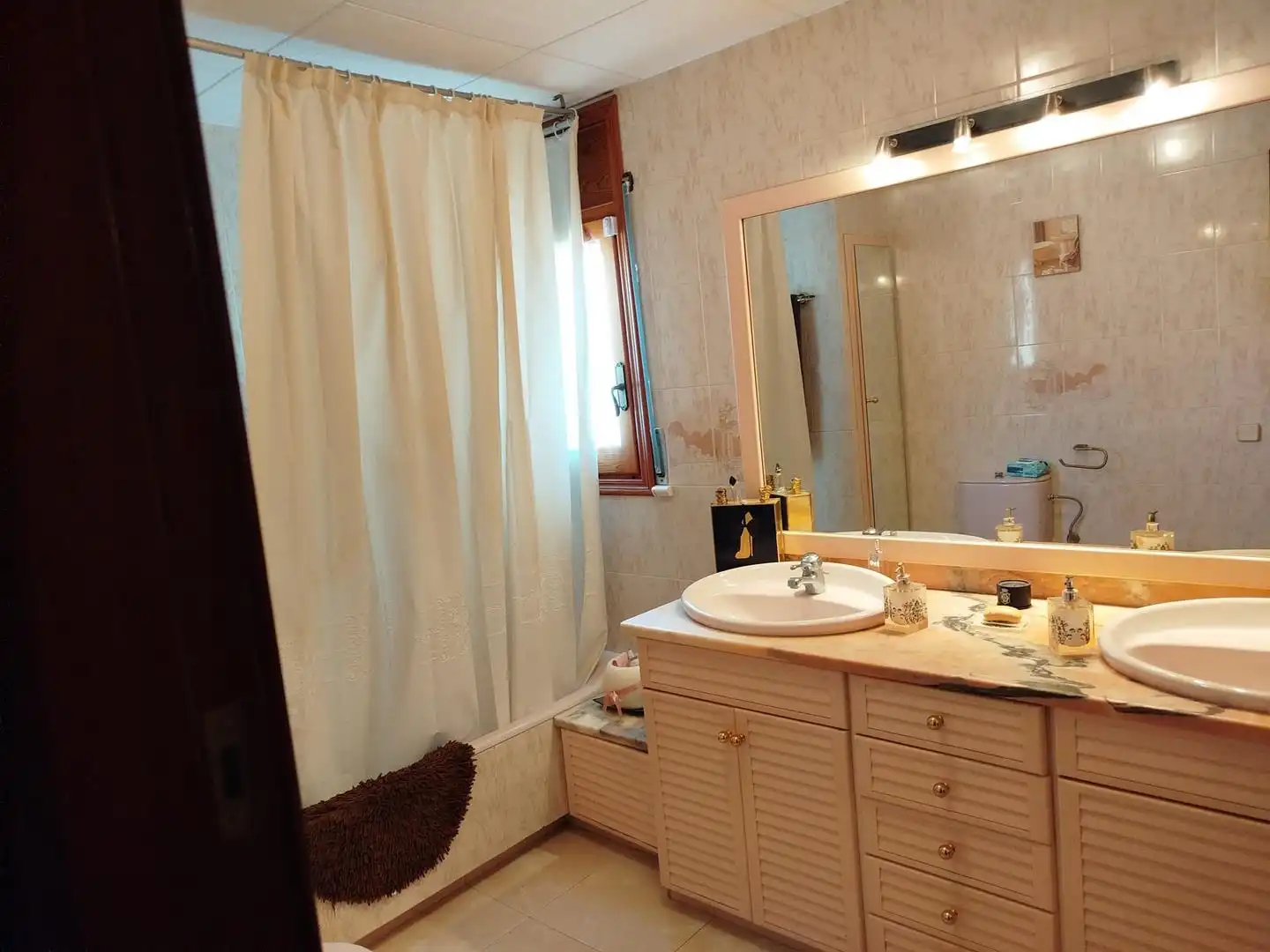 Bany de Casa o xalet en venda en Lloret de Mar amb Aire condicionat, Calefacció i Jardí privat