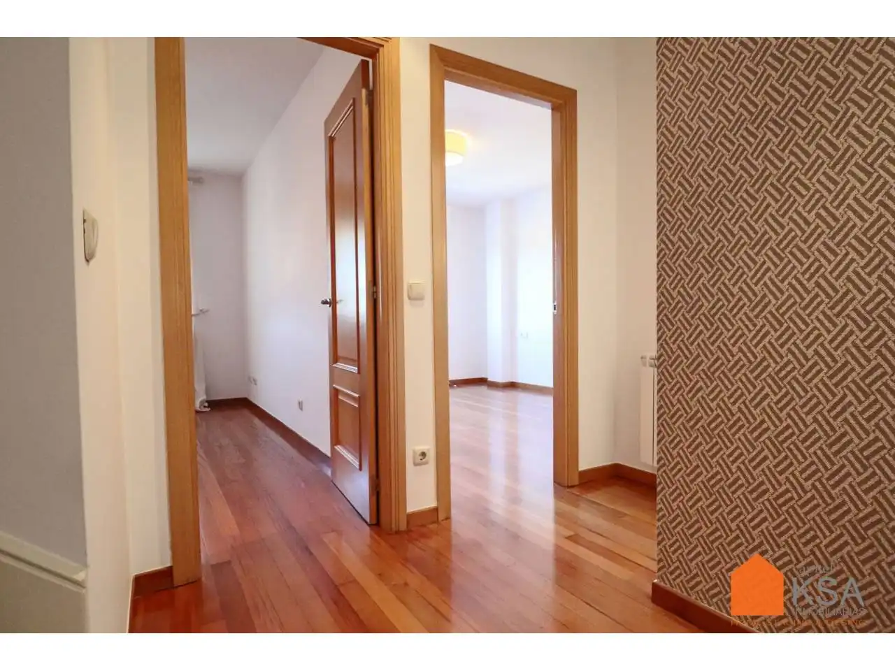 Houses for sale in Calle Piñeiro de Villestro, Parroquias de Santiago