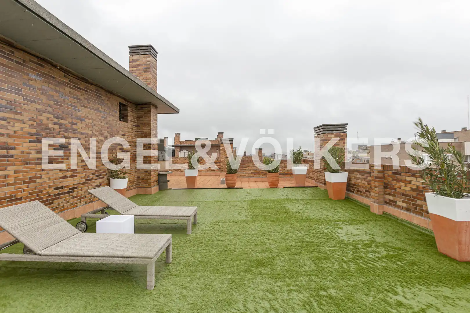 Terrace of Attic for rent in Madrid  with Air Conditioner, Heating and Parquet flooring