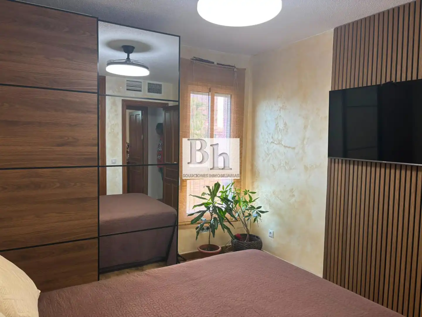Schlafzimmer von Wohnung zum Verkauf in Málaga mit Klimaanlage, Privatgarten und Parkett
