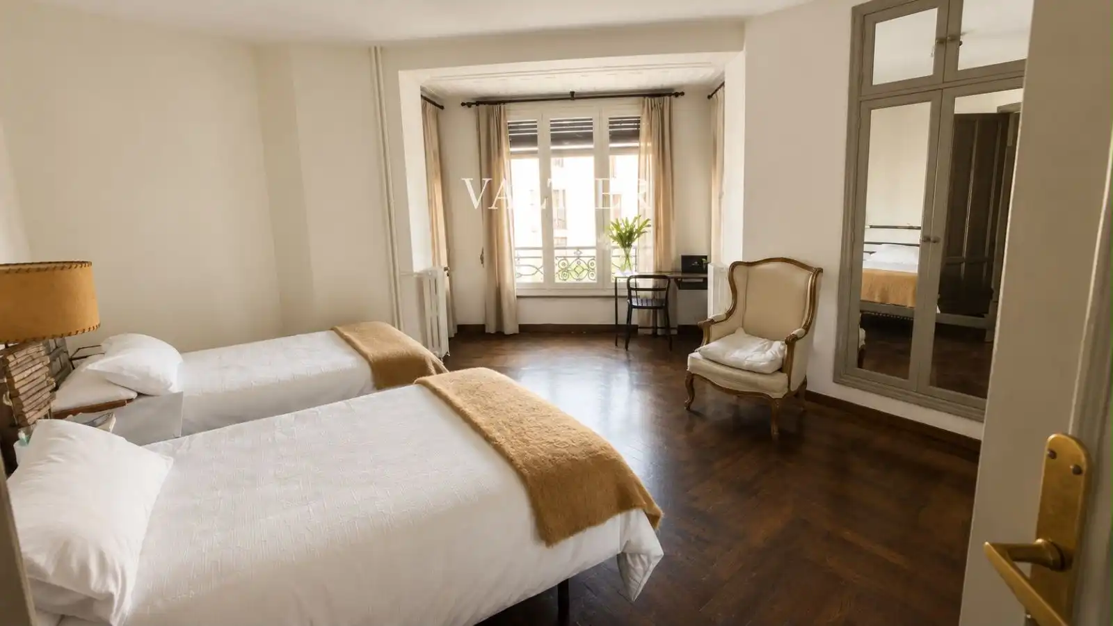 Schlafzimmer von Wohnung zur Miete in Madrid mit Klimaanlage, Heizung und Terrasse