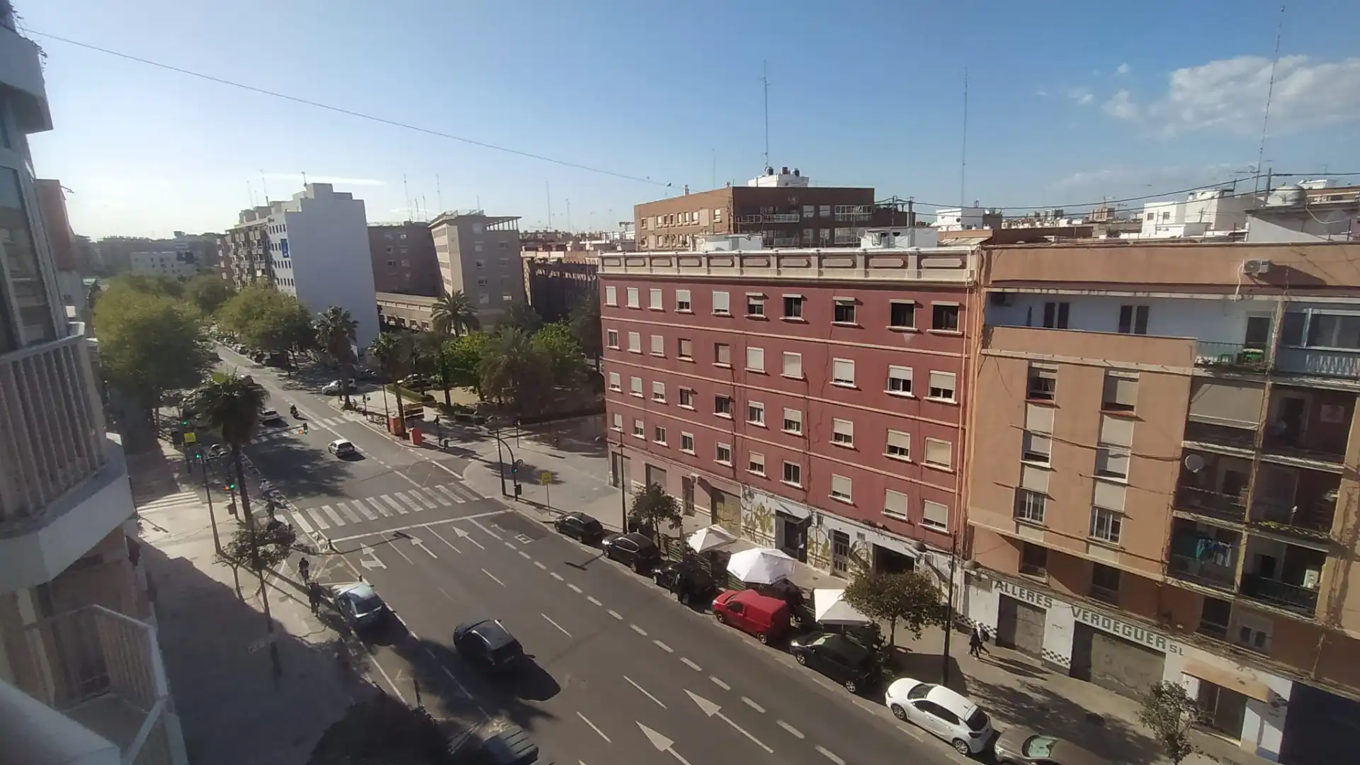 Exterior view of Flat for rent in Valencia  with Air Conditioner, Furnished and Balcony